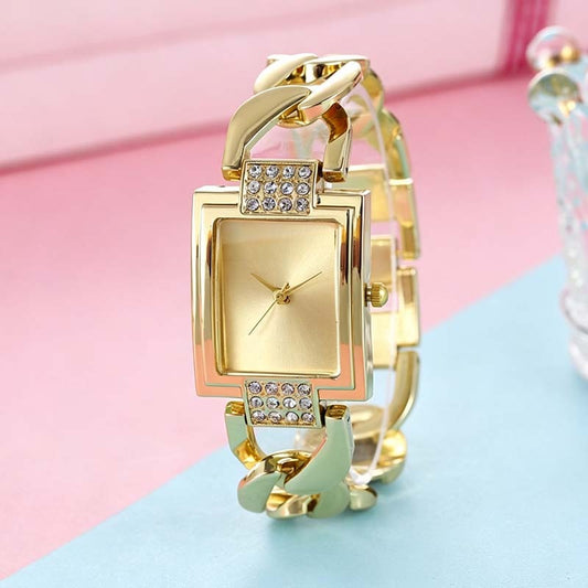 ⌚✨ 50% OFF – Luxury Square Dial Bracelet Watch for Women ✨💛