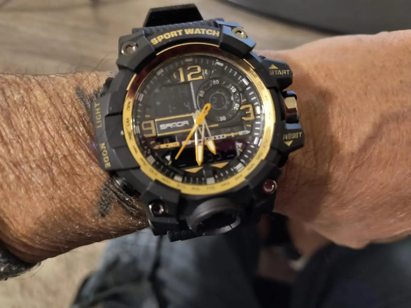 💥Multifunctional Waterproof Sports Watch⌚