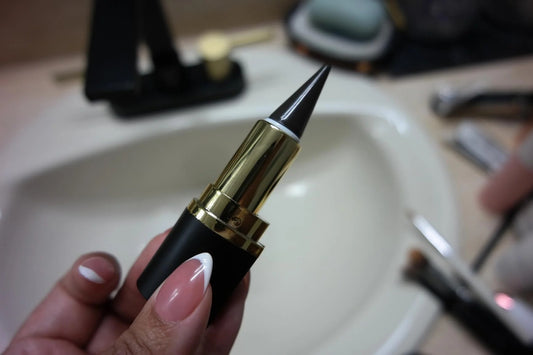 Long-Wear Gel Eyeliner Pen
