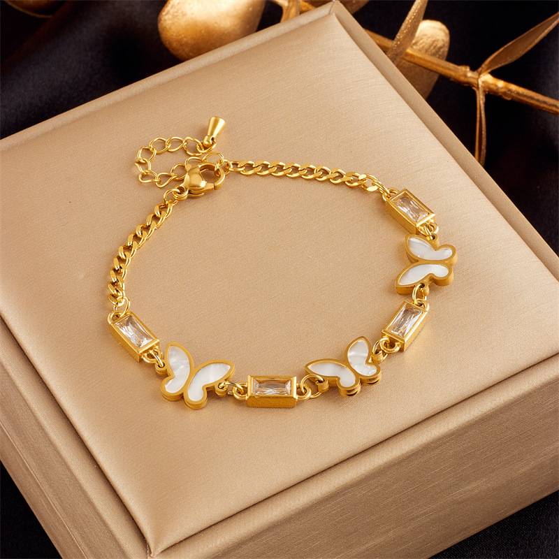 ✨ Gold Color Butterfly Charm Bracelet 🦋💛